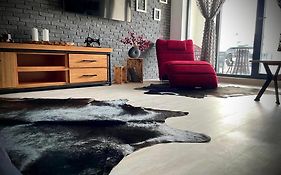 Iconic Loft Bucharest - Private Parking, Netflix